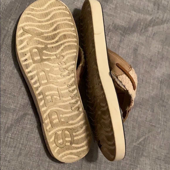 Sperry Women’s Flip Flop - Picture 3 of 5